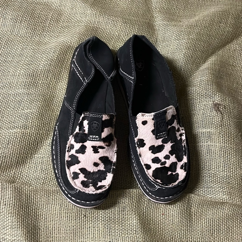 Nice cowhide ariats